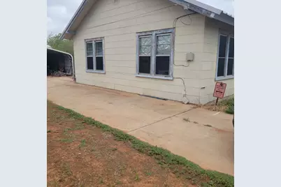 711 E Oklahoma Avenue, Sweetwater, TX 79556 - Photo 2