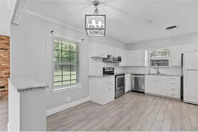 2202 Foxcroft Circle, Denton, TX 76209 - Photo 12