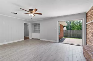 2202 Foxcroft Cir, Denton, TX 76209 - Photo 14