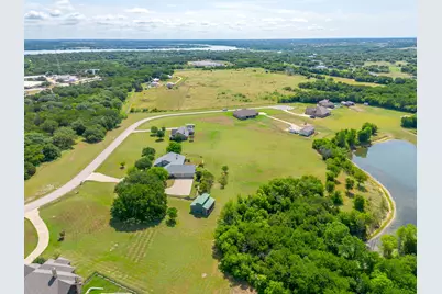3508 Lakota Court, Granbury, TX 76048 - Photo 4