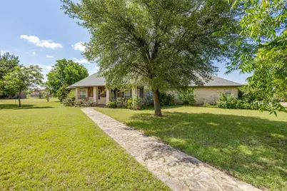 3508 Lakota Court, Granbury, TX 76048 - Photo 2