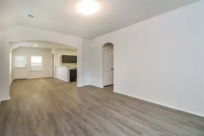 8220 Runner Oak, Fort Worth, TX 76123 - Photo 4