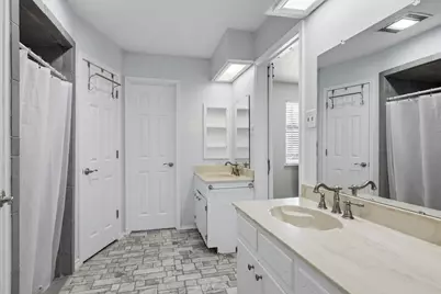 1211 Meadowview Drive, Euless, TX 76039 - Photo 18