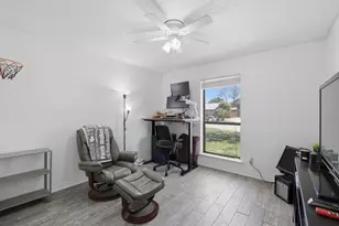 1211 Meadowview Dr, Euless, TX 76039 - Photo 20