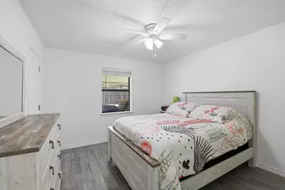 1211 Meadowview Drive, Euless, TX 76039 - Photo 22
