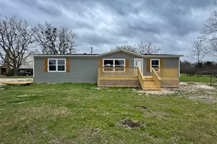 256 Co Rd 3101, Greenville, TX 75402 - Photo 2
