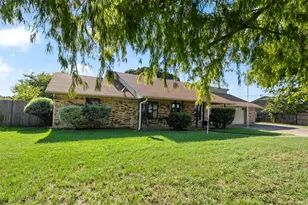 151 Peach Tree Rd, Gun Barrel City, TX 75156 - Photo 1
