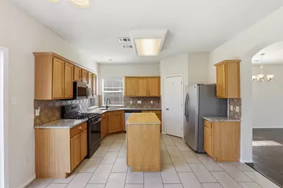 600 Prairie Gulch Drive, Fort Worth, TX 76140 - Photo 14