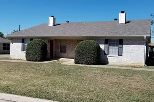 7721 Brandi Pl, North Richland Hills, TX 76182 - Photo 1
