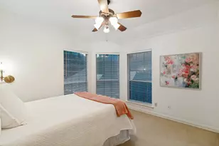 8648 Cherry Hill Dr, Dallas, TX 75243 - Photo 16