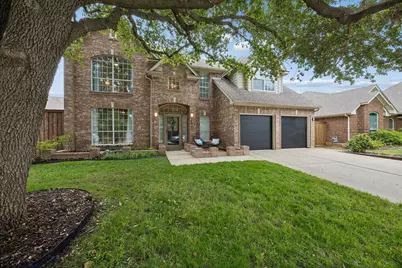 2121 Brentcove Drive, Grapevine, TX 76051 - Photo 2
