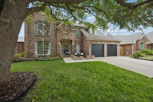 2121 Brentcove Dr, Grapevine, TX 76051 - Photo 2