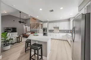 509 Aurora Dr, Euless, TX 76039 - Photo 16