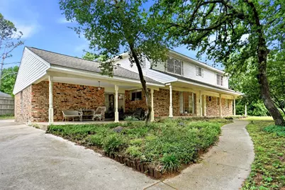 2105 Camelot Drive, Grapevine, TX 76051 - Photo 1