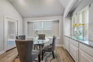 933 Vista Ln, DeSoto, TX 75115 - Photo 22