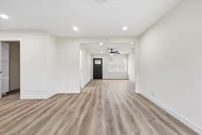 12135 Amsterdam Road, Farmers Branch, TX 75234 - Photo 8