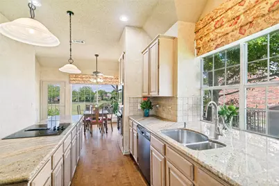 625 Palm Desert Drive, Garland, TX 75044 - Photo 14