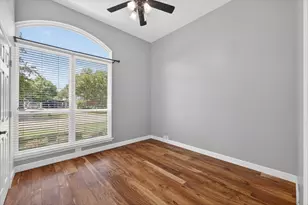 913 Chapel Dr, Denton, TX 76205 - Photo 32