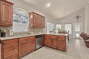 5905 Marsh Rail Dr, Denton, TX 76208 - Photo 8
