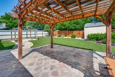 1808 Willow Vale Drive, Fort Worth, TX 76134 - Photo 4