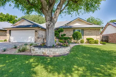 1808 Willow Vale Drive, Fort Worth, TX 76134 - Photo 2