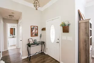 706 W Sherman Dr, Aubrey, TX 76227 - Photo 8