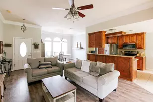 706 W Sherman Dr, Aubrey, TX 76227 - Photo 10