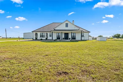 251 Willow Moon Ranch Road, Crawford, TX 76638 - Photo 2