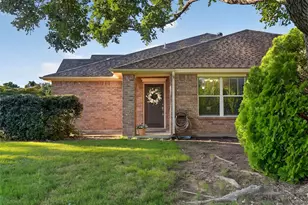 13524 Saddlewood Dr, Fort Worth, TX 76052 - Photo 2