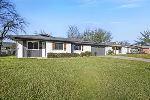5421 Greenwood Way, North Richland Hills, TX 76180 - Photo 1