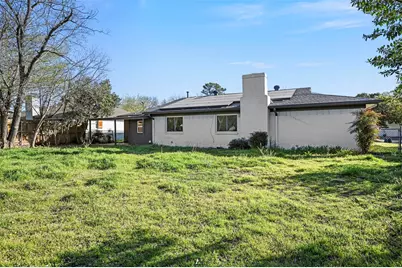 5421 Greenwood Way, North Richland Hills, TX 76180 - Photo 26