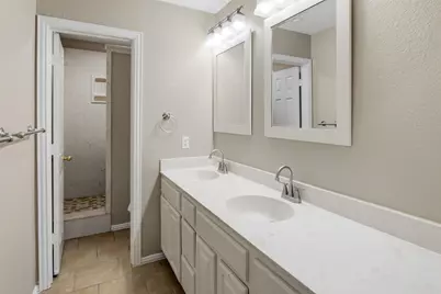 2803 Wayside Avenue, Fort Worth, TX 76110 - Photo 22