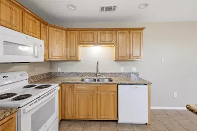 2803 Wayside Avenue, Fort Worth, TX 76110 - Photo 14
