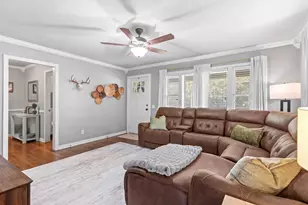 900 W Reeves, Decatur, TX 76234 - Photo 6