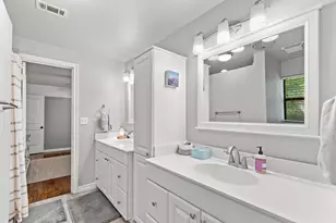 900 W Reeves, Decatur, TX 76234 - Photo 16