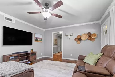 900 W Reeves, Decatur, TX 76234 - Photo 8