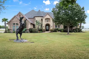 160 Steel Dust Dr, Red Oak, TX 75154 - Photo 1