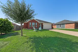 808 Sage Cir, Burleson, TX 76028 - Photo 8