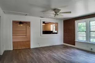 417 Corry A Edwards Dr, Kennedale, TX 76060 - Photo 4