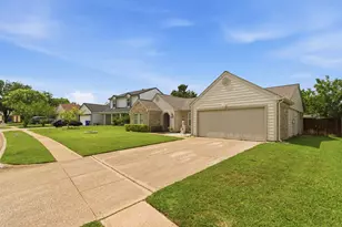 2627 Bayberry Ln, Euless, TX 76039 - Photo 26