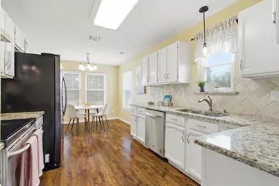 2627 Bayberry Lane, Euless, TX 76039 - Photo 8