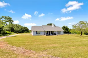 1633 Fm 3136, Cleburne, TX 76031 - Photo 30