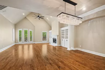 4133 Towne Green Circle, Addison, TX 75001 - Photo 4