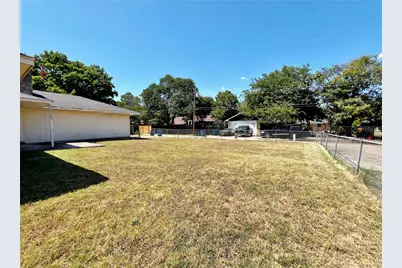 221 Connie Drive, DeSoto, TX 75115 - Photo 22