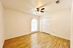 221 Connie Dr, DeSoto, TX 75115 - Photo 12