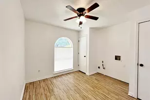 221 Connie Dr, DeSoto, TX 75115 - Photo 10