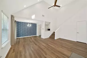 2909 Normandy Ct, Euless, TX 76039 - Photo 2