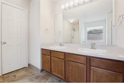 5891 Candlelight Lane, Grand Prairie, TX 75052 - Photo 18