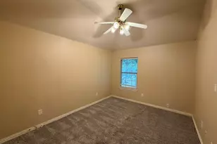 216 Flagstone Dr, Burleson, TX 76028 - Photo 28