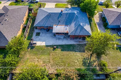 7501 Trimble Drive, Fort Worth, TX 76134 - Photo 4